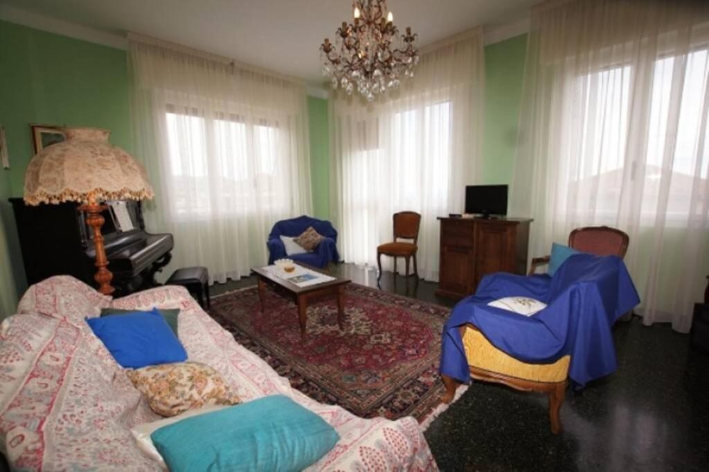 Casa Belvedere ディアーノ・カステッロ エクステリア 写真